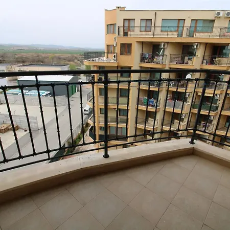 Lejlighed Amadeus 5 - Menada *